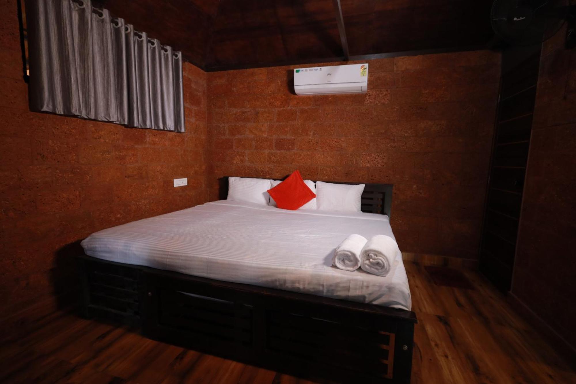 Holistic Stay Eco-Resort & Ayurvedic Retreat Paithalmala Екстериор снимка