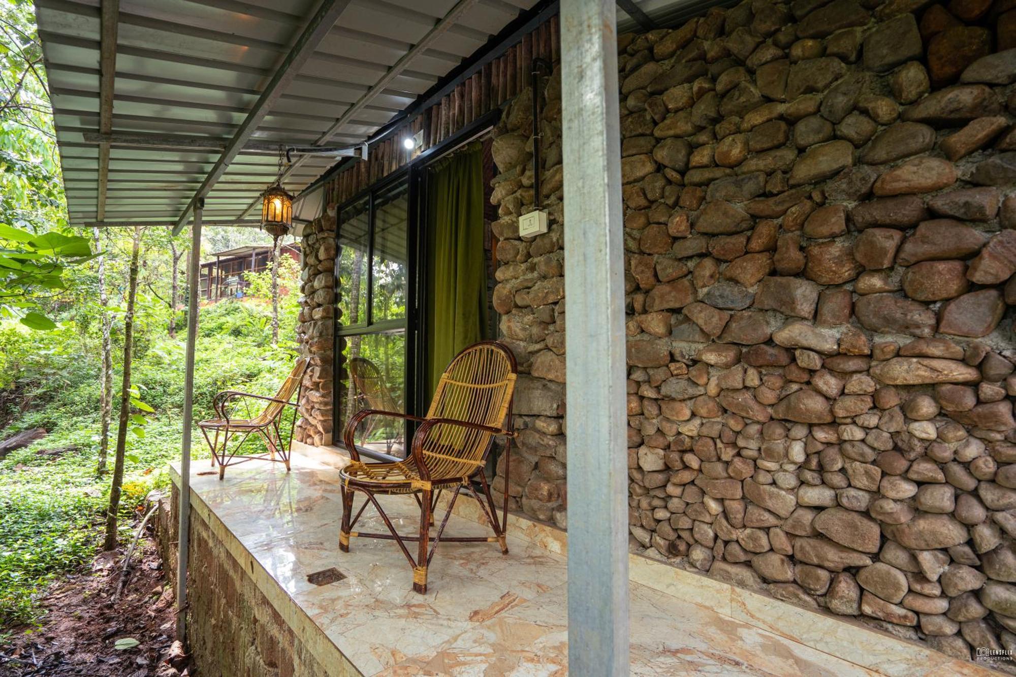 Holistic Stay Eco-Resort & Ayurvedic Retreat Paithalmala Екстериор снимка